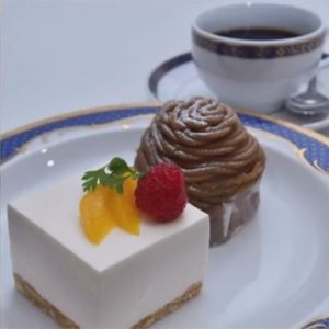アリバイ崩し承りますのぶんぶんのケーキ